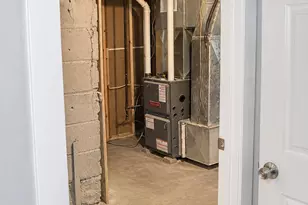 2538 N Hubbard St, Milwaukee, WI 53212 - Photo 23