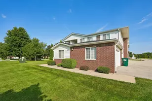 835 Lannon Terrace, Racine, WI 53406 - Photo 23