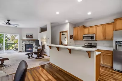 288  Wildflower Cir, Port Washington, WI 53074 - Photo 9