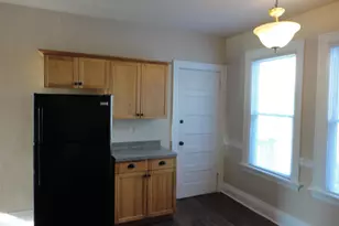1916 E Webster Pl, Milwaukee, WI 53211 - Photo 7