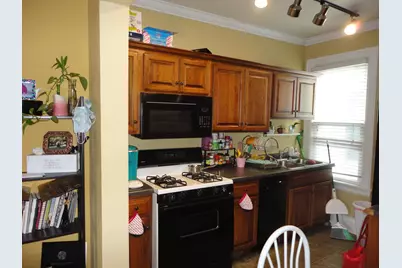 1916 E Webster Pl #1918, 1918A, Milwaukee, WI 53211 - Photo 25