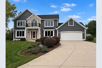 13320 W Crestwood Ct, New Berlin, WI 53151 - Photo 1