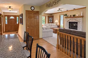 13320 W Crestwood Ct, New Berlin, WI 53151 - Photo 7