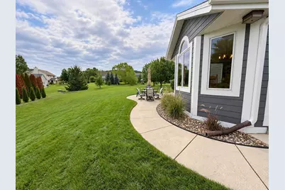 13320 W Crestwood Ct, New Berlin, WI 53151 - Photo 31