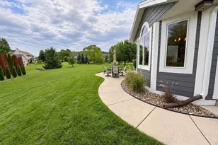 13320 W Crestwood Ct, New Berlin, WI 53151 - Photo 31