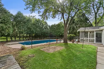 18045  Lamplighter Ln, Brookfield, WI 53045 - Photo 49