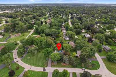 18045  Lamplighter Ln, Brookfield, WI 53045 - Photo 3