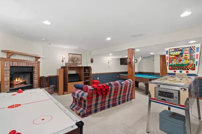 18045  Lamplighter Ln, Brookfield, WI 53045 - Photo 43