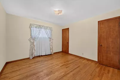 3508 E Oakwood Rd, Oak Creek, WI 53154 - Photo 11