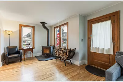 408  Orchard St, Burlington, WI 53105 - Photo 5