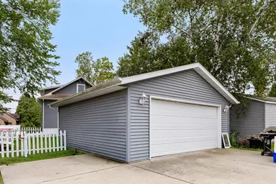 408  Orchard St, Burlington, WI 53105 - Photo 3