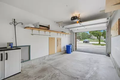 18755  Brookfield Lake Dr #15, Brookfield, WI 53045 - Photo 19