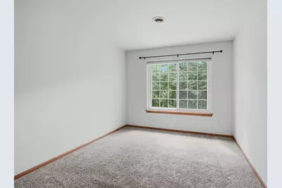 18755  Brookfield Lake Dr #15, Brookfield, WI 53045 - Photo 15
