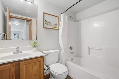 18755  Brookfield Lake Dr #15, Brookfield, WI 53045 - Photo 17