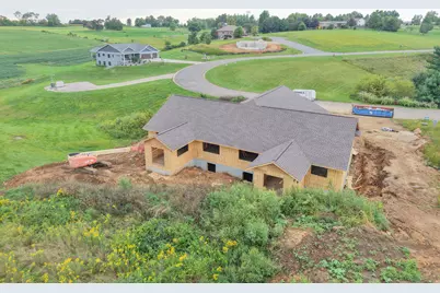 1217  16th Fairway Dr, Viroqua, WI 54665 - Photo 1