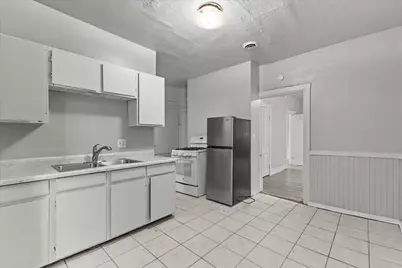 2421 S 5th Pl, Milwaukee, WI 53207 - Photo 9