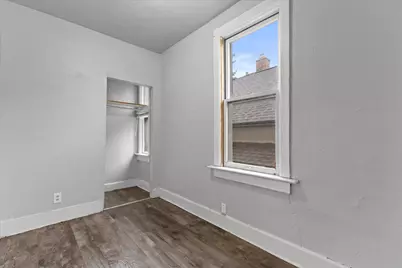 2421 S 5th Pl, Milwaukee, WI 53207 - Photo 13
