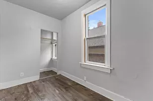 2421 S 5th Pl, Milwaukee, WI 53207 - Photo 13