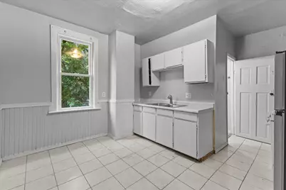 2421 S 5th Pl, Milwaukee, WI 53207 - Photo 11