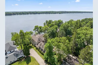 2718  Willow Point Dr, Delavan, WI 53115 - Photo 9