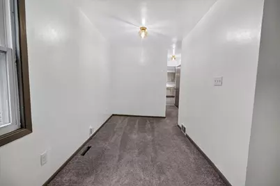 1003 S 31st St, Milwaukee, WI 53215 - Photo 7