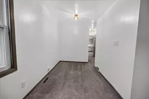 1003 S 31st St, Milwaukee, WI 53215 - Photo 7