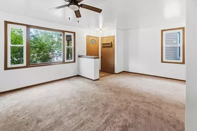 1003 S 31st St, Milwaukee, WI 53215 - Photo 5