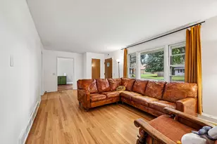 1810 Axel Ave, Madison, WI 53711 - Photo 9