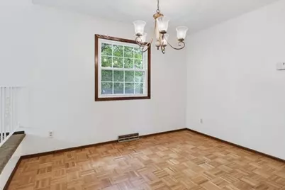 4108 W Glenwood Dr, Franklin, WI 53132 - Photo 7