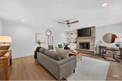 11500 N Buntrock Ave, Mequon, WI 53092 - Photo 5