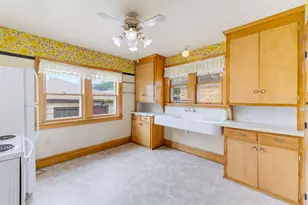 2631 S Linebarger Terrace, Milwaukee, WI 53207 - Photo 13