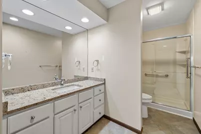 426  Country Club Dr, Lake Geneva, WI 53147 - Photo 9