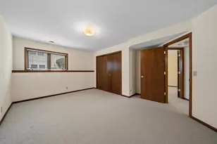 426 Country Club Dr, Lake Geneva, WI 53147 - Photo 11