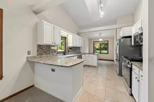 426 Country Club Dr, Lake Geneva, WI 53147 - Photo 51