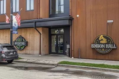 305 E Washington St #2, Port Washington, WI 53074 - Photo 11