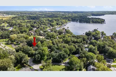2944  Ridley Rd, Delafield, WI 53029 - Photo 3