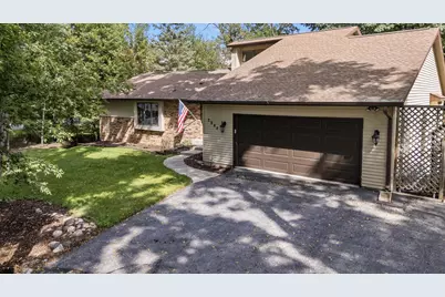 2944  Ridley Rd, Delafield, WI 53029 - Photo 1