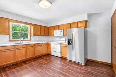 2218  Catalpa Rd, Madison, WI 53713 - Photo 15