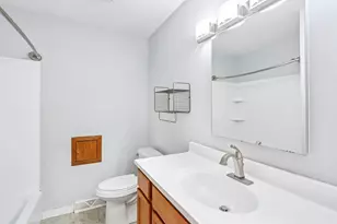 2218 Catalpa Rd, Madison, WI 53713 - Photo 5