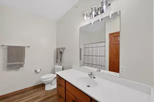 230 Hilldale Dr, Hartford, WI 53027 - Photo 23