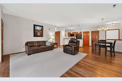 230  Hilldale Dr #1111, Hartford, WI 53027 - Photo 17