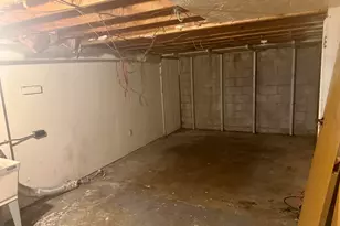 9051 N 95th St, Milwaukee, WI 53224 - Photo 11