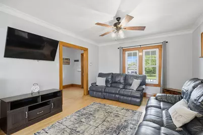 2430  13th Ave, South Milwaukee, WI 53172 - Photo 5