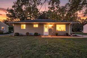 643 Madison Ave, West Bend, WI 53095 - Photo 1