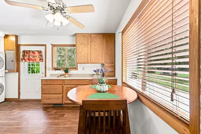 643  Madison Ave, West Bend, WI 53095 - Photo 7