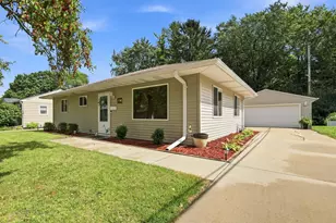 643 Madison Ave, West Bend, WI 53095 - Photo 19