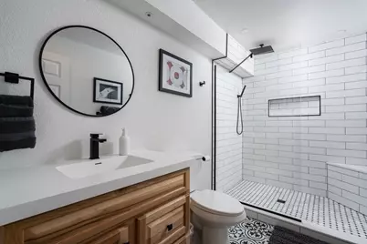 13737 N Lake Shore Dr, Mequon, WI 53097 - Photo 27