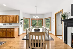 W238S5976 Prairie Wolf Ct, Waukesha, WI 53189 - Photo 7