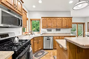 W238S5976 Prairie Wolf Ct, Waukesha, WI 53189 - Photo 13