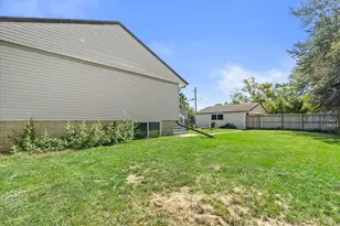 9525 Hulda Dr, Sturtevant, WI 53177 - Photo 33
